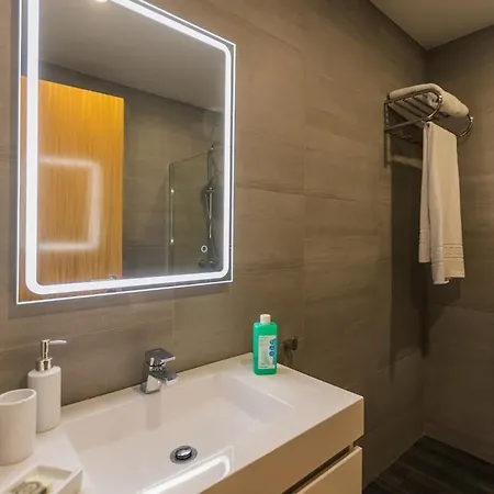 Fonte Da Rocha - Pias