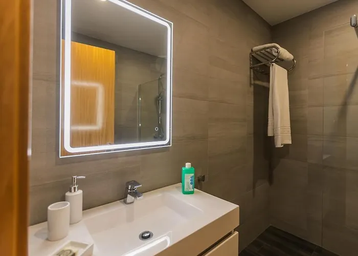 Fonte Da Rocha - Pias