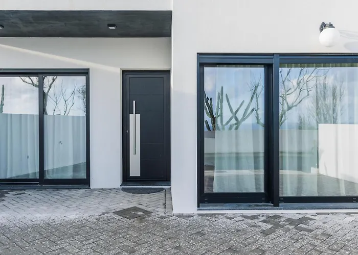 Fonte Da Rocha - Pias * Relva (Azores)