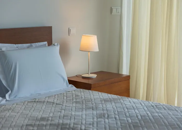 Fonte Da Rocha - Pias * Relva (Azores)